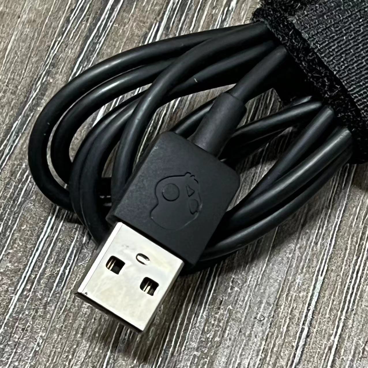 Anc Wireless Over Ear Headphones - Câble de données de chargeur d'origine